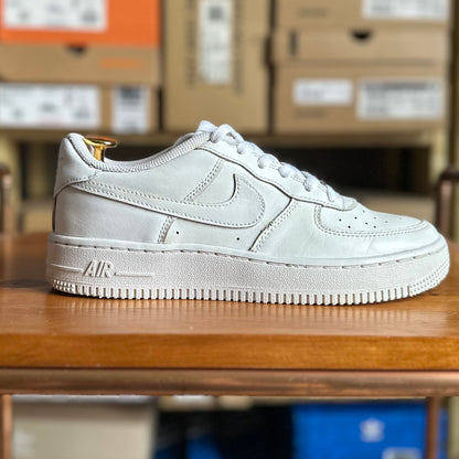 Preloved - Nike Air Force 1 - White (UK 5 GS)