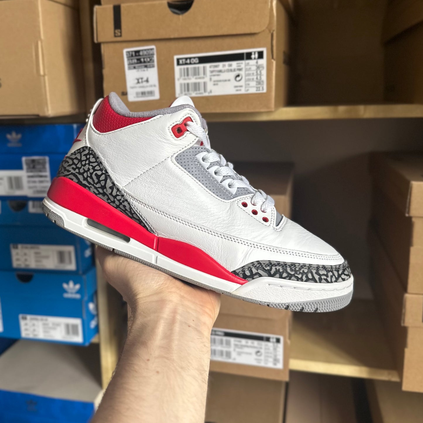 Preloved Air Jordan 3 - Fire Red 2022 (UK 7.5) - No Box