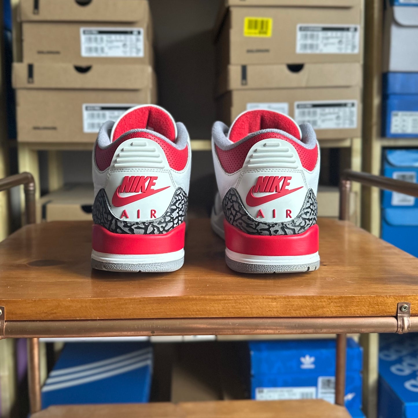 Preloved Air Jordan 3 - Fire Red 2022 (UK 7.5) - No Box