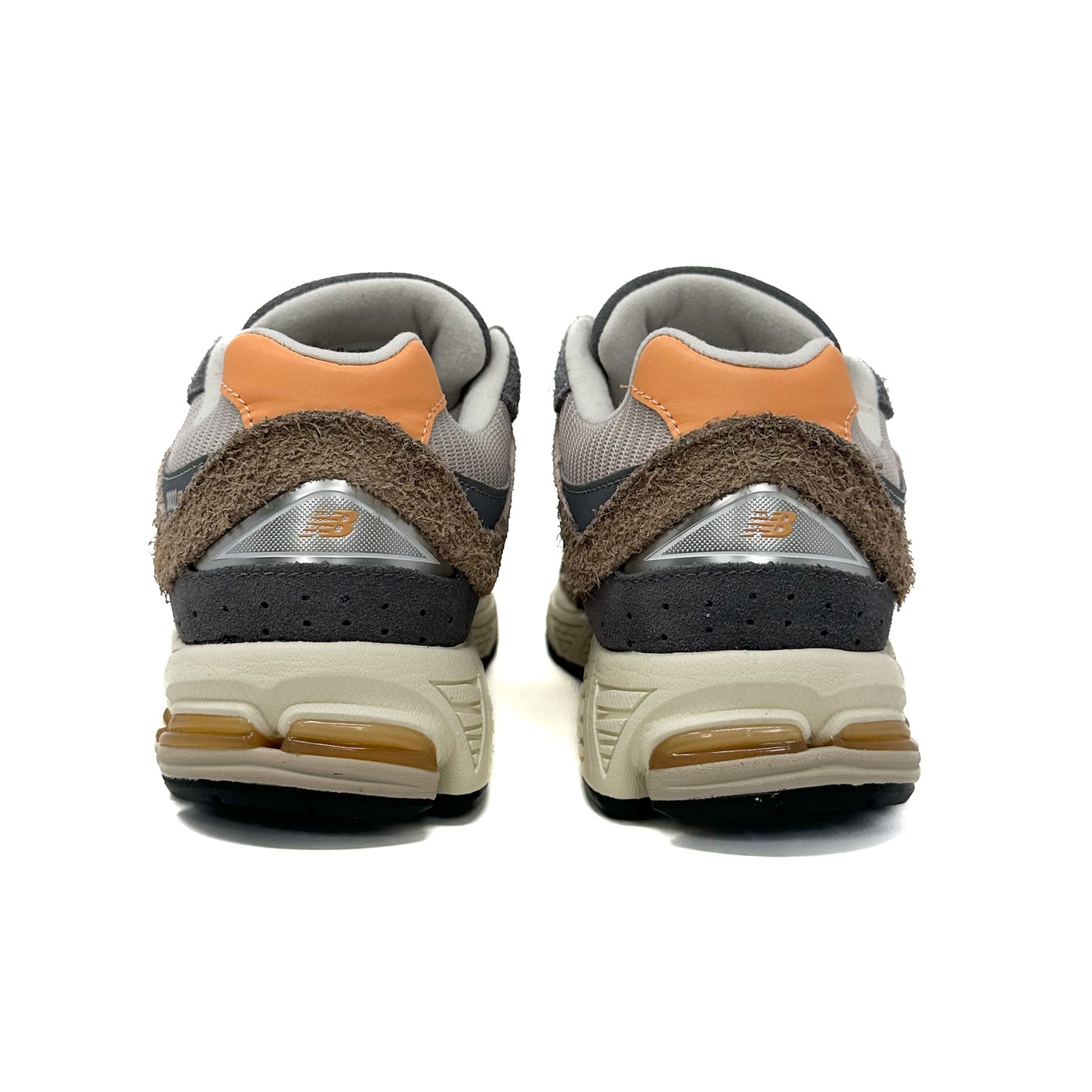 New Balance 2002R - Mushroom/Hazy Peach/Castlerock