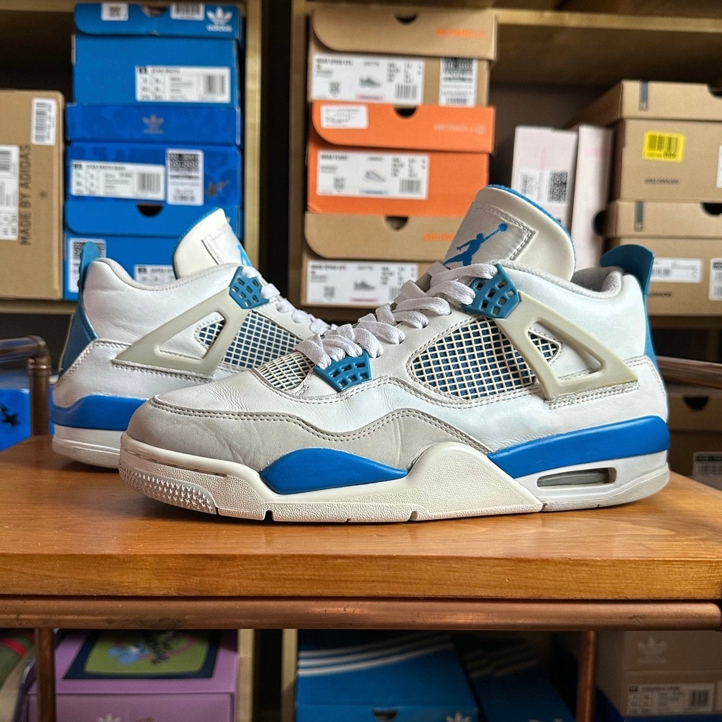 Preloved Air Jordan 4 Retro - Military Blue 2012 (UK 8.5)