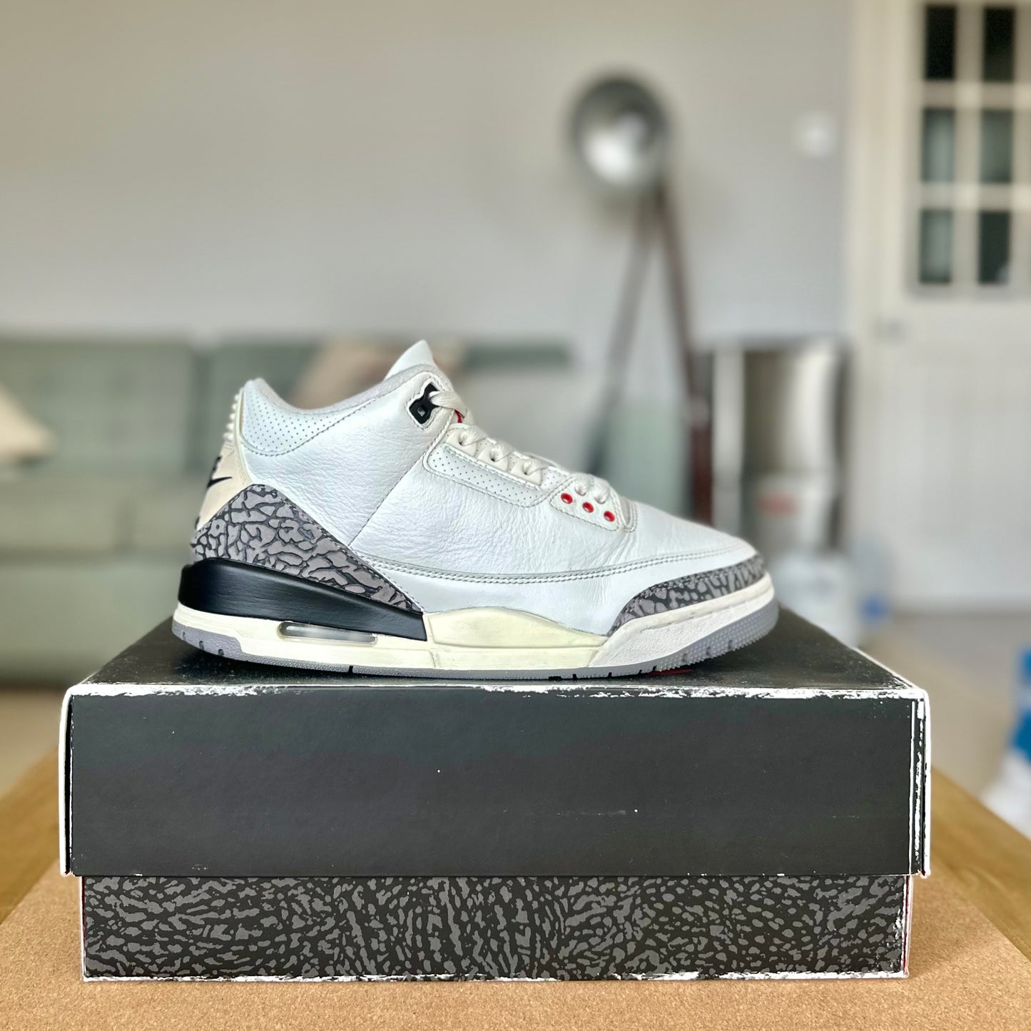 Preloved - Air Jordan 3 Retro - White Cement Reimagined (UK 7)