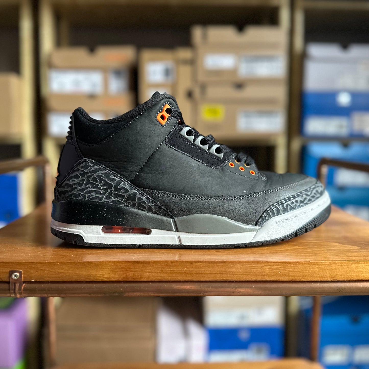 Preloved Air Jordan 3 - Fear (UK 8.5) - No Box