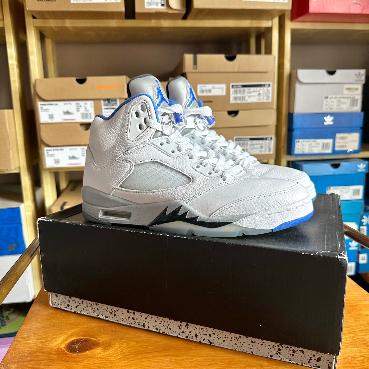 Preloved Air Jordan 5 Retro - White Stealth 2021 (UK 6/EU 40)