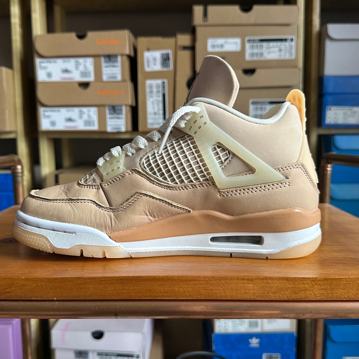 Preloved Air Jordan 4 Retro - Shimmer 2021 (UK 4) - No Box