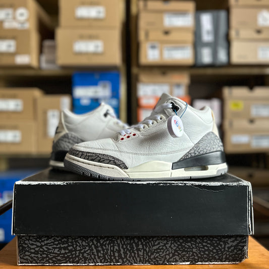 Preloved - Air Jordan 3 Retro - White Cement Reimagine (UK 7)