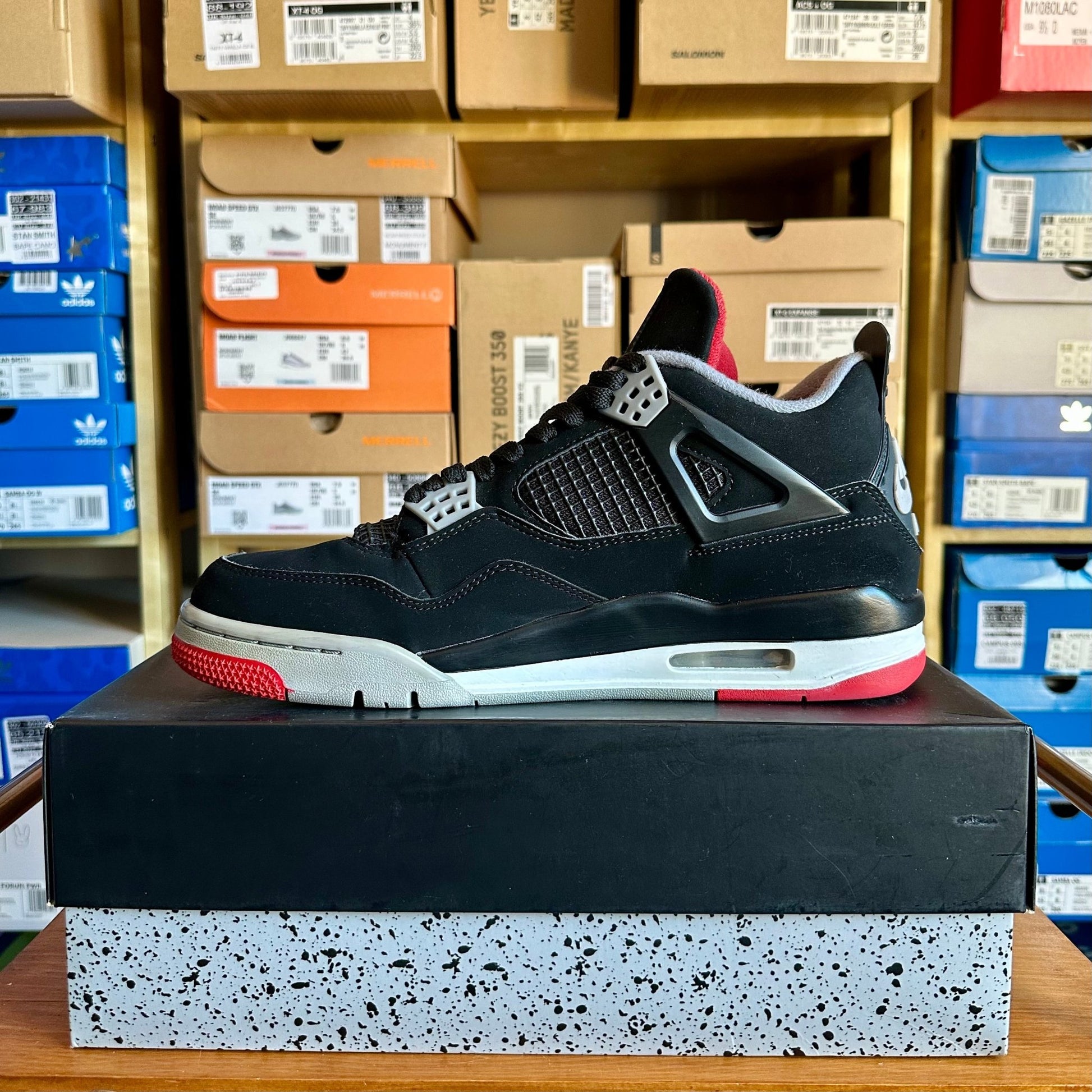 Preloved - Air Jordan 4 Retro - Bred 2019 (UK 8.5) - Cherry Picked Kicks